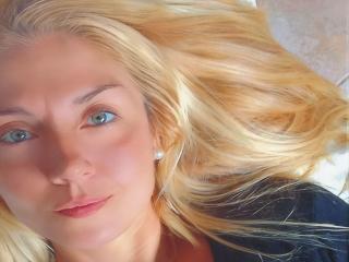 Ver a ficha detalhada de  MiaAsh