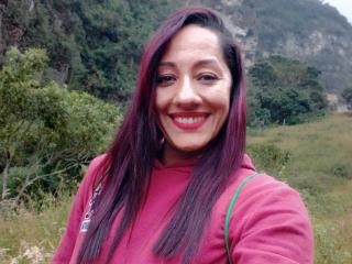 Ver a ficha detalhada de  SamanthaCorine