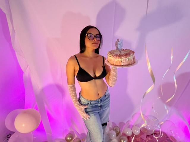 MiiaPalmer - Porno na żywo i seks kamera - 29157371