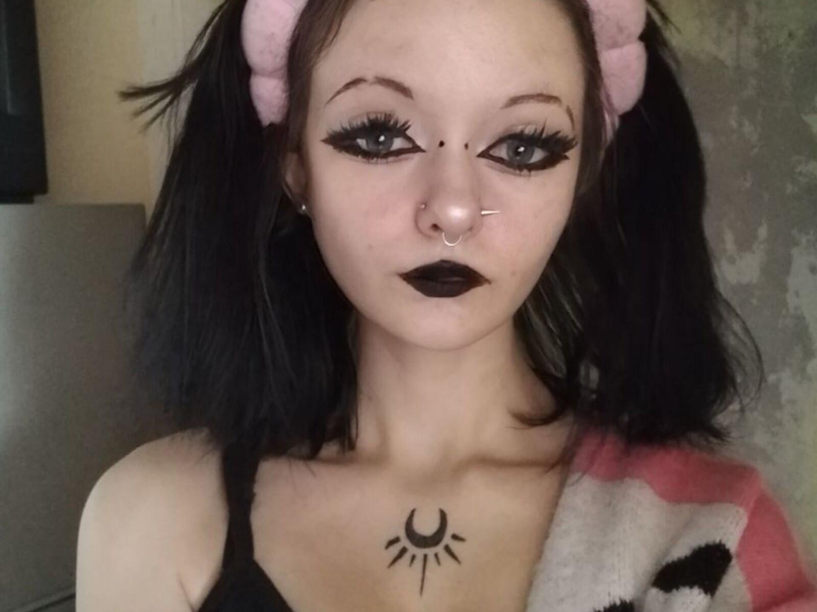 NicolaRichburg - Live sex cam - 29157791