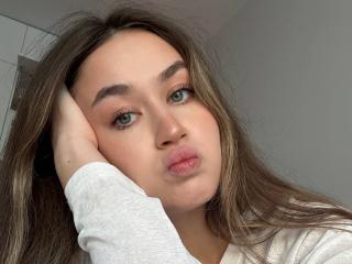 Ver a ficha detalhada de  EstherDambrose