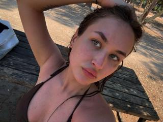 Ver la ficha detallada de EstherDambrose