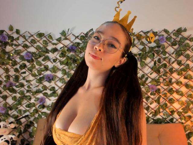 AmmyHotty69 - Élő pornó és szexkamera - 29160071