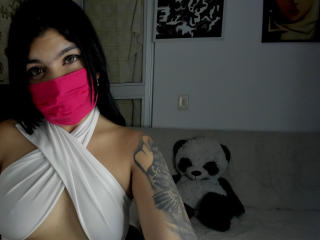 Ver la ficha detallada de AniisaAli