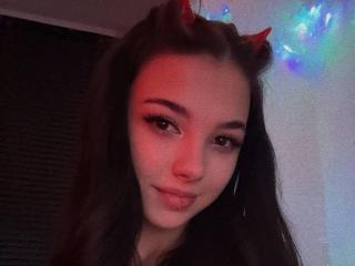 Ver la ficha detallada de ShylaCatillo