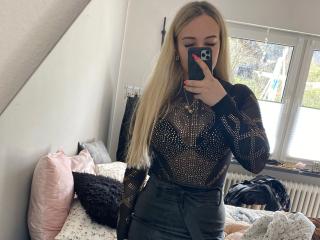 Ver la ficha detallada de Queen-of-BDSM-hot