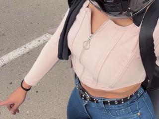 Se komplett profil för ZoediMaria