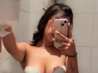 Se komplett profil för ZoediMaria