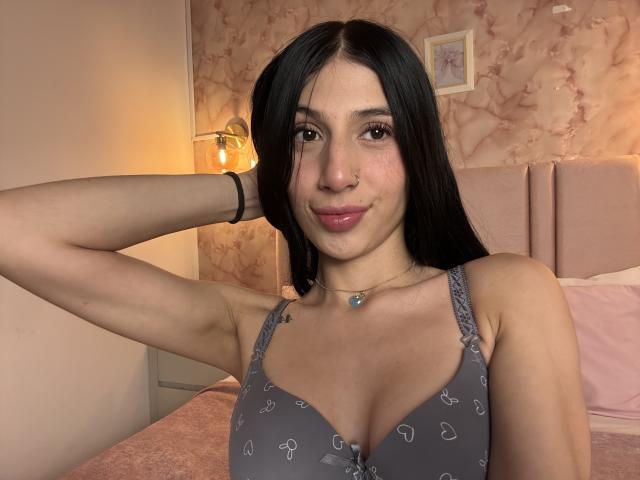 SophieBeaumont - Live Sex Cam - 29178563