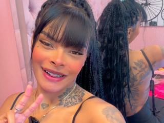 Ver la ficha detallada de EmmaEbony