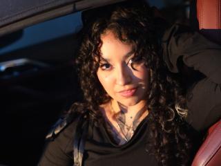 Se komplett profil för CarmilleZlata