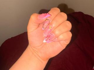 Se komplett profil för EmaJames