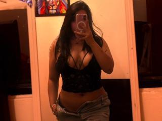 Se komplett profil för EmaJames