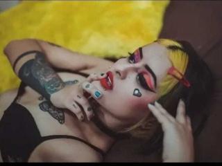 Se komplett profil för DakotaRousse