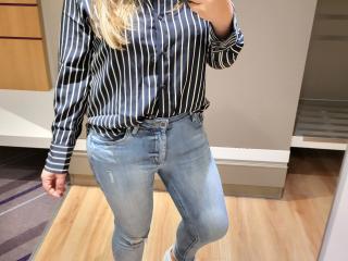 Se komplett profil för Linnea-hot