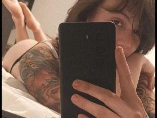 Se komplett profil för IsabellaArias