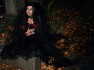 Se komplett profil för Niferttiti