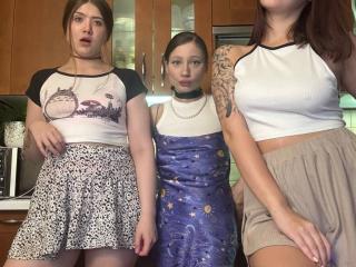 Se komplett profil för HotCaramelsTrio