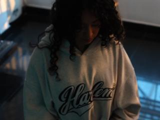 Se komplett profil för CarmilleZlata