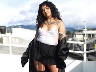 Se komplett profil för CarmilleZlata