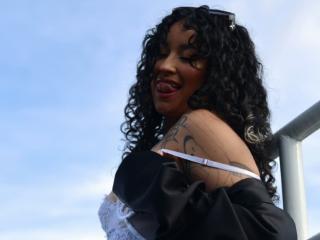 Se komplett profil för CarmilleZlata