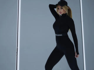 Ver la ficha detallada de PlayfullBella-hot