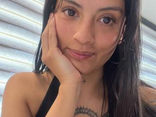 NiaWhitee에 대한 상세사항 보기