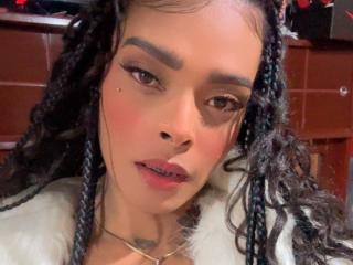 EmmaEbony에 대한 상세사항 보기