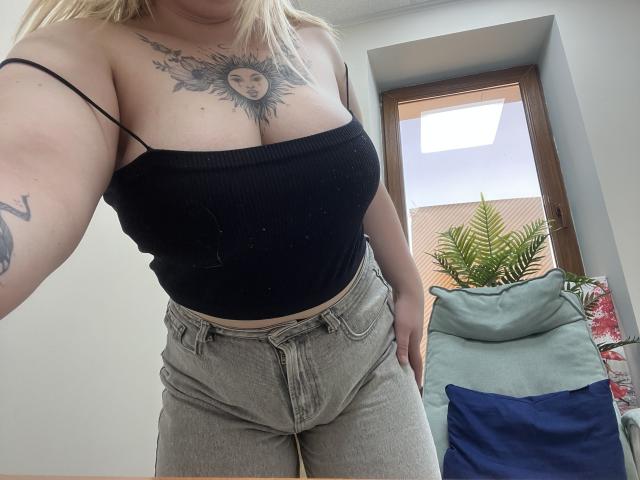 DiLaria - Porno na żywo i seks kamera - 29199425