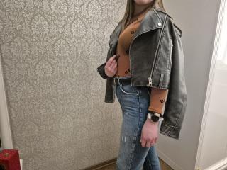 Se komplett profil för LoriEla