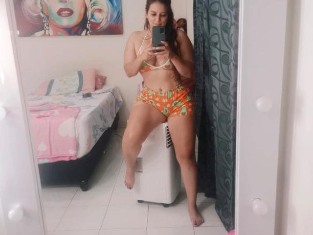 LoveThickMonyque - Live Sex Cam - 29202482