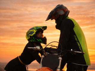 Se komplett profil för BlondIce