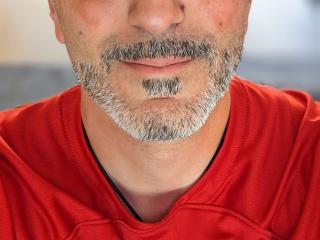 Se komplett profil för Hornyitalian