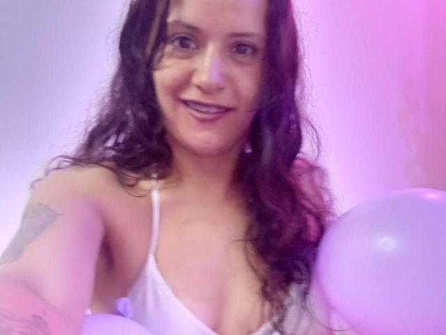 AriannaSeete - Live sex cam - 29207573