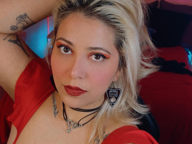 BlackWidowsI - Sexe cam en vivo - 29209367