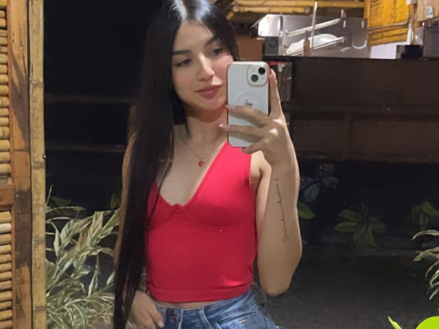 MilanMoon - Live Sex Cam - 29215796