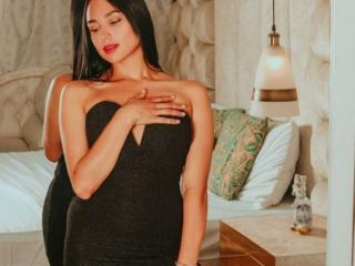 LunaMaxwell's Model Profile