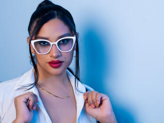 AdalinaVera's Model Profile