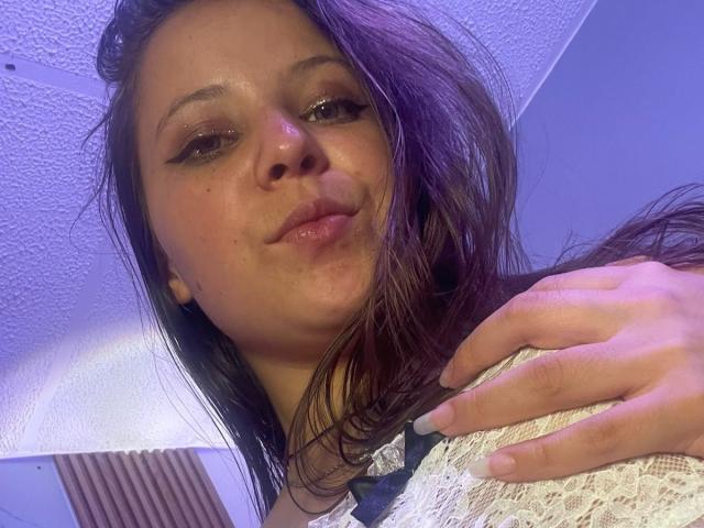 GraceRedMiller - Live porn &amp; sex cam - 29218829