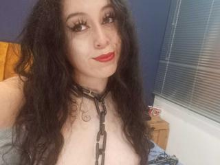 Ver la ficha detallada de KendraSimons