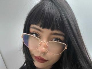 MimiLuuvxx's Model Profile