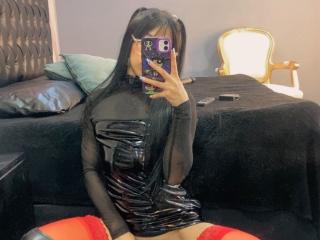 MiaDeLune's Model Profile