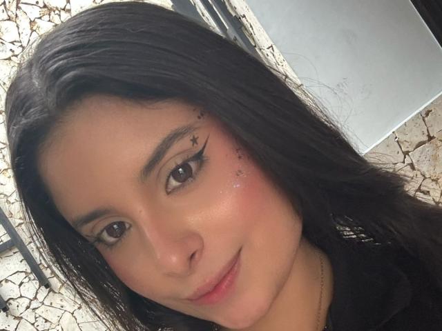 LucianaBlake - Sexe cam en vivo - 29220947