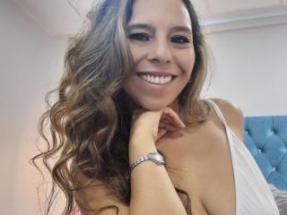 VickyVegas's Model Profile