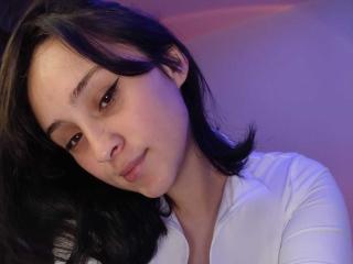 AnnieLamberth's Model Profile