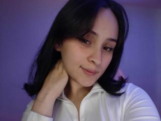 AnnieLamberth's Model Profile