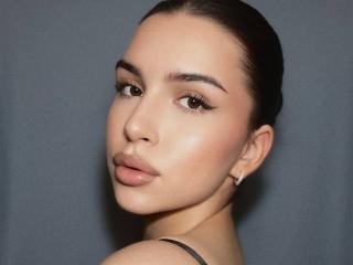 KeenaJaminet's Model Profile