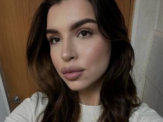 KeenaJaminet's Model Profile