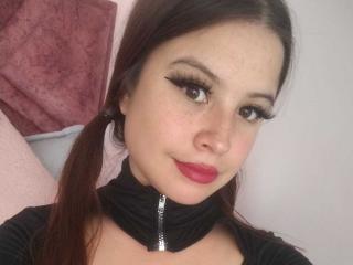 MelaniBecker's Model Profile