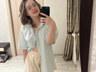 AnitraMaccoll's Model Profile